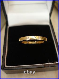 18 Carat Yellow Gold Princess Cut Diamond Set Wedding / Eternity Ring Brand New