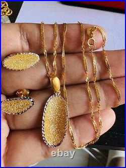 22C 22K Solid 916 Real Gold Dubai Triangle Shape Earring Necklace 18 Long 9.1g