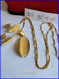 22C 22K Solid 916 Real Gold Dubai Triangle Shape Earring Necklace 18 Long 9.1g