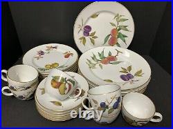 24 Piece Set Perfect Royal Worcester Evesham Gold Service For 6