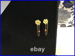 24kt Gold Flower with a hanging down Chain with a Lady Bug