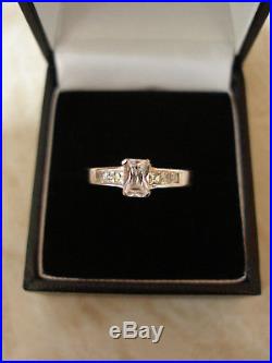 9ct White Gold Stone Set Dress Ring Brand New In Box Pure Quality