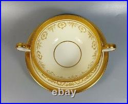 Aynsley Gold Dowery Set Of 8 X Cream Soup Coupes / Cups And Saucers (perfect)