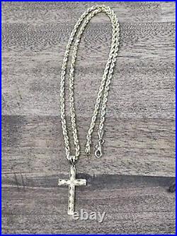 Beautiful 14K Yellow Gold Cross Pendant & Chain Set Perfect Christmas Gift