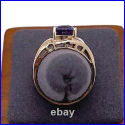 Estate Oval Purple Amethyst Set In Shiny 10k Pure Gold Ring NICE