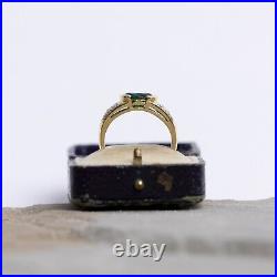 Green Gem Set and Diamond Ring Pure 18CT Gold sz. O Vintage Gypsy Fortune Teller