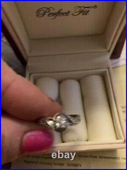 H samuel 9ct white gold 1/3ct Diamond Perfect Fit Bridal Set