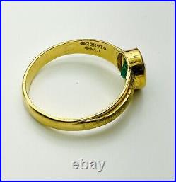 Immaculate Genuine Columbian Emerald Set In Pure 22k Yellow Gold, Size 9 US