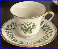 OLDER 1970's LENOX (Set 11) Holiday Holly And Berry Tea Cups And Saucers PERFECT