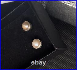 PERFECT GIFT? Gorgeous Pearl Earrings in Intricate Design Setting Vintage
