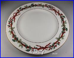 Royal Worcester Holly Ribbons 5 Piece Place Setting Settings England Perfect