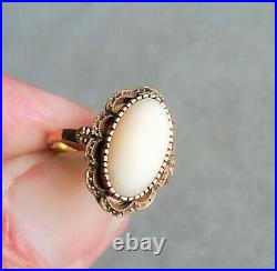 Vintage 18K Yellow GOLD Angel Skin CORAL RING Size 7 Ornate Setting 750 Perfect